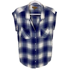 Jachs Girlfriend  NWOT - Plaid Short Sleeve Shirt - M
